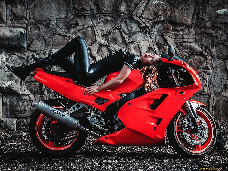 Beautiful girl Beautiful girls and motorcycles in Ufa