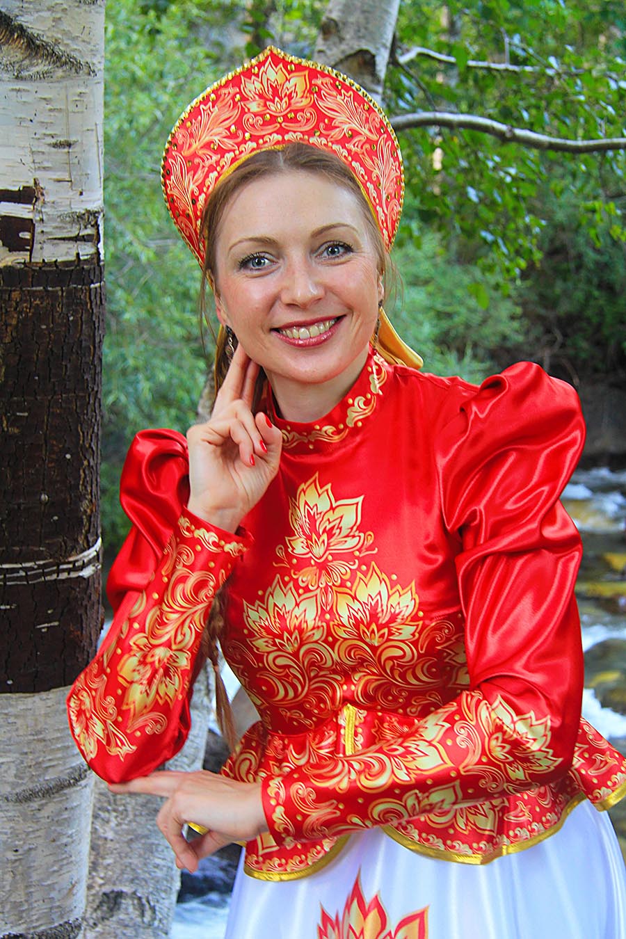 Women in Slavic costumes in Ufa