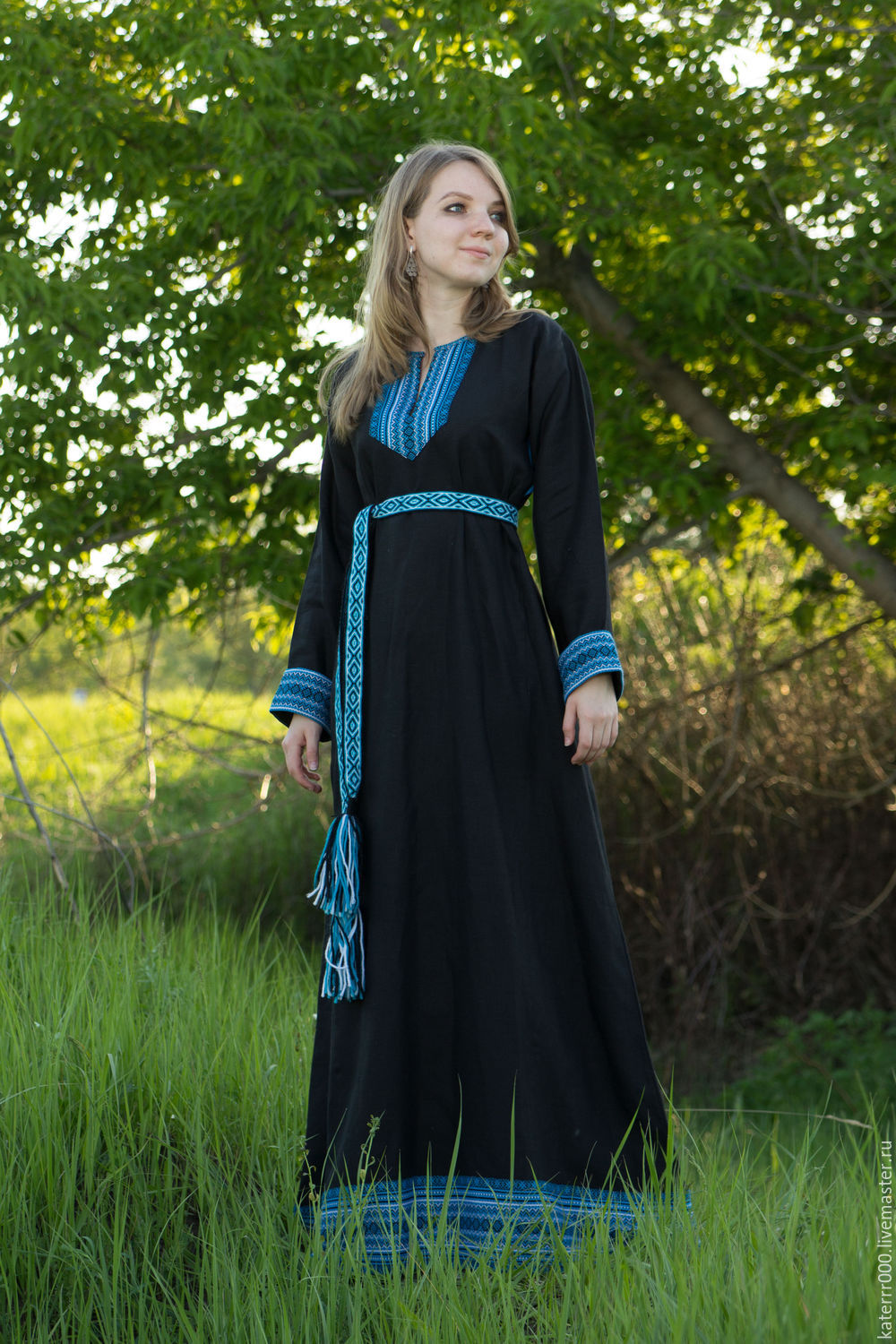 Women in Slavic costumes in Ufa