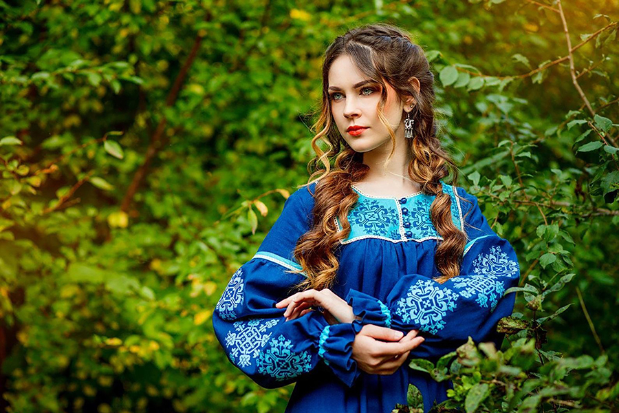 Sexy photo Women in Slavic costumes in Ufa