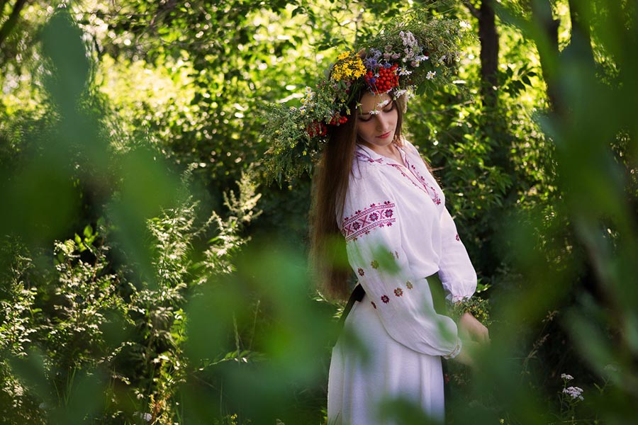 Model Girls in Slavic costumes in Ufa
