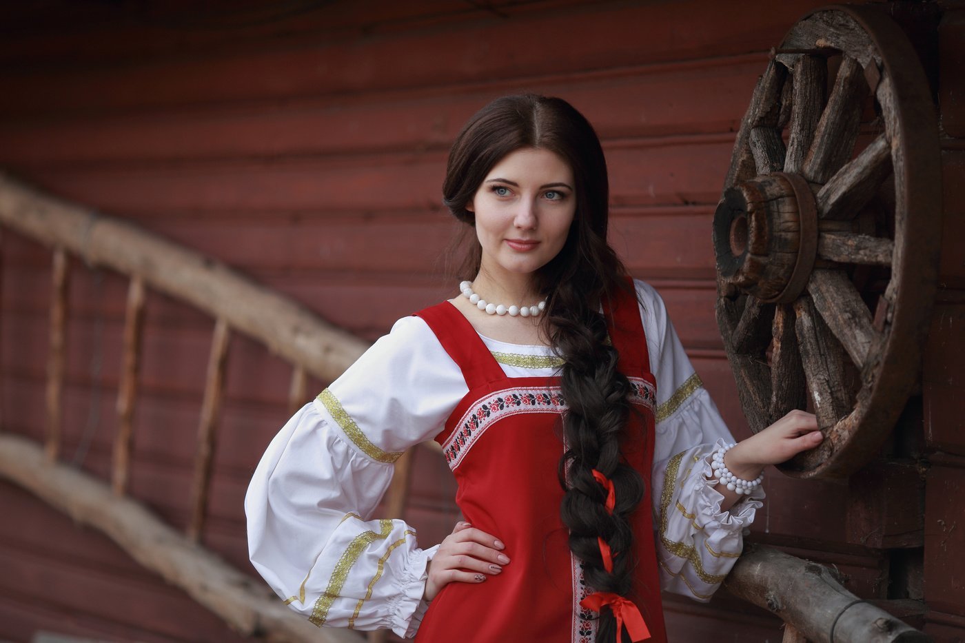 Girls in Slavic costumes in Ufa
