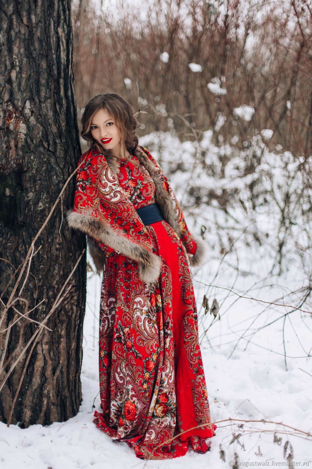 Photo Girls in Slavic costumes in Ufa