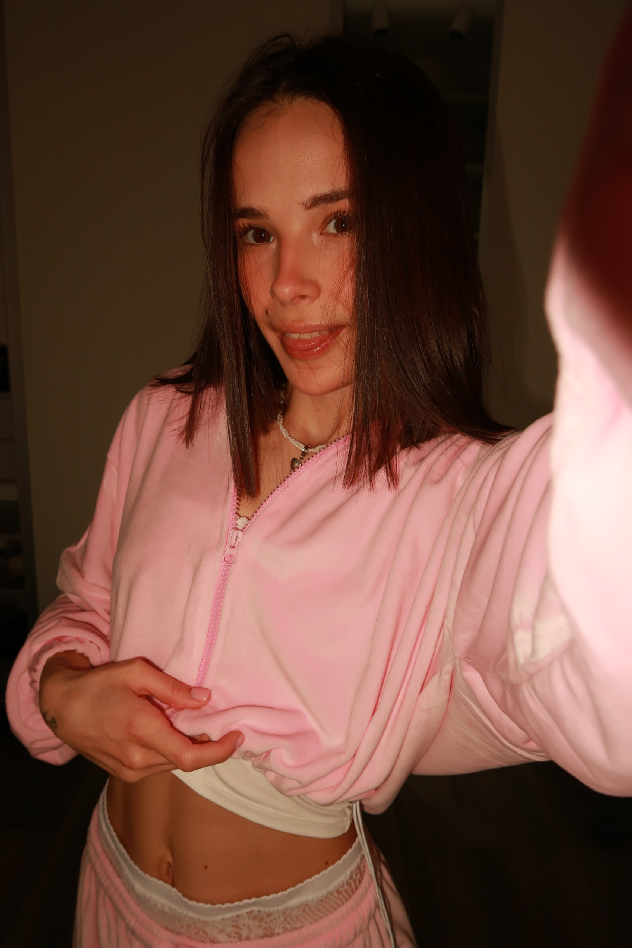 Tina brings the glow — live moments in Ufa